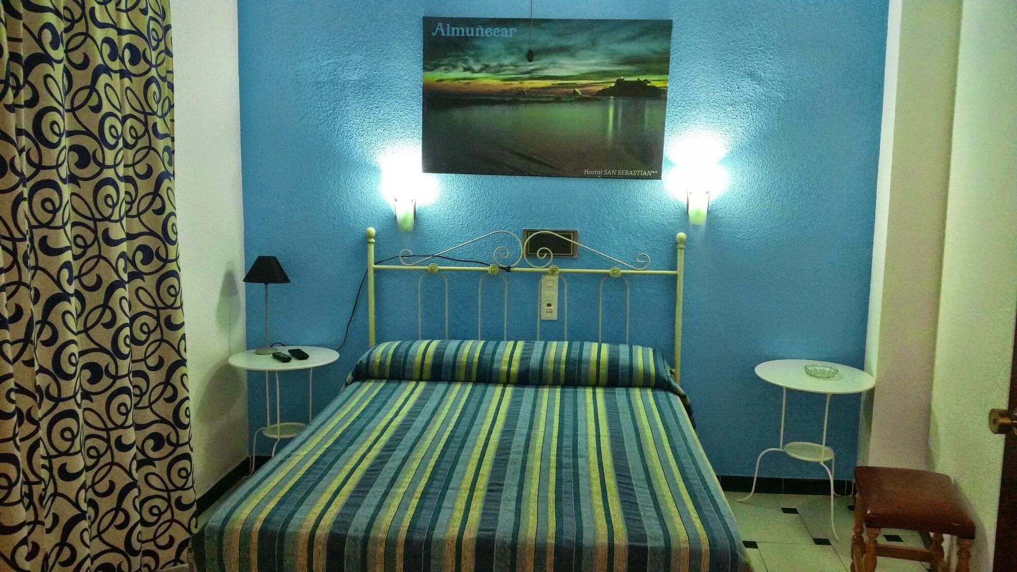 Hotel SAN SEBASTIAN Almuñécar Bagian luar foto