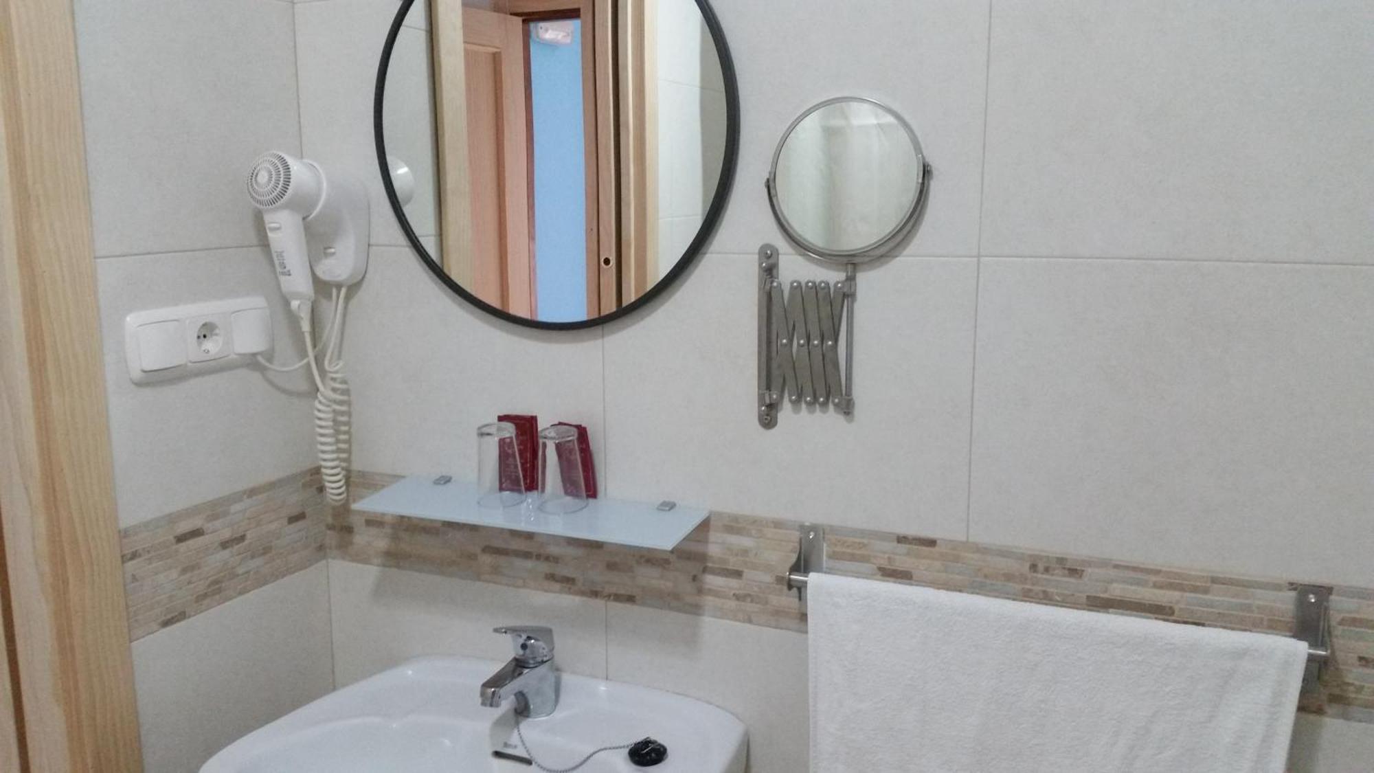 Hotel SAN SEBASTIAN Almuñécar Ruang foto