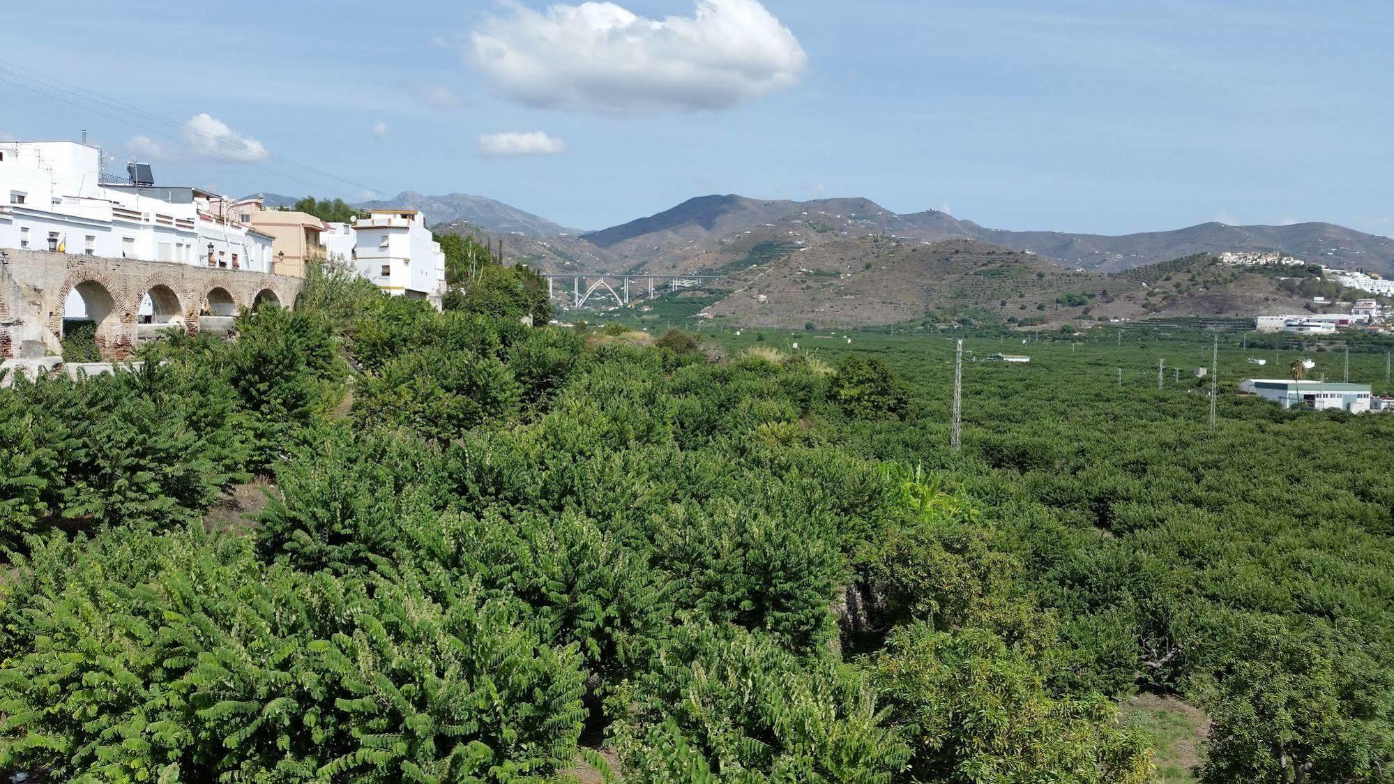Hotel SAN SEBASTIAN Almuñécar Bagian luar foto