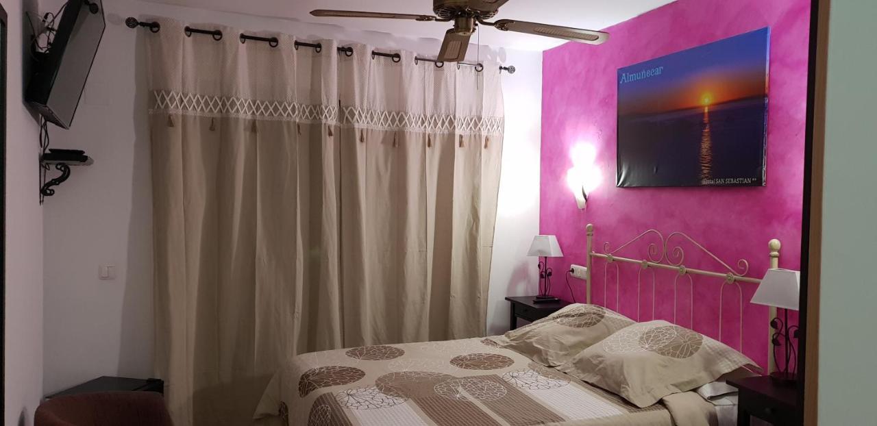 Hotel SAN SEBASTIAN Almuñécar Bagian luar foto